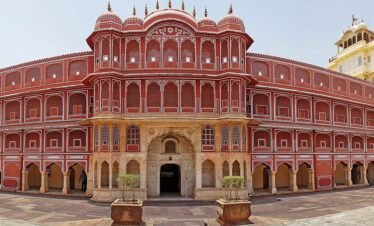 4 Night 5 Days Rajasthan-Jaipur-Udaipur Package